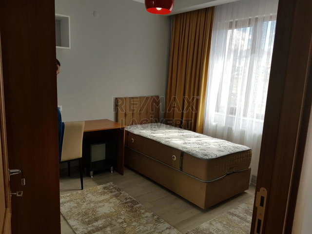 RE/MAX LACİVERT'TEN DADAŞKENT'TE HERŞEY DAHİL EŞYALI KİRALIK 1+1 DAİRE