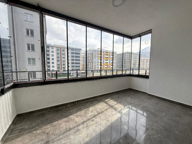 REMAX İLKE'DEN YILDIZKENT YENİ BULVARDA 4+1 SATILIK LÜKS DAİRE