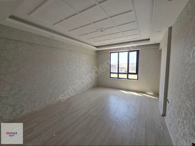 GÜNEYKENT TELEFERIK YANI 2+1 95M² YERDEN ISITMALI SATILIK DAIRE