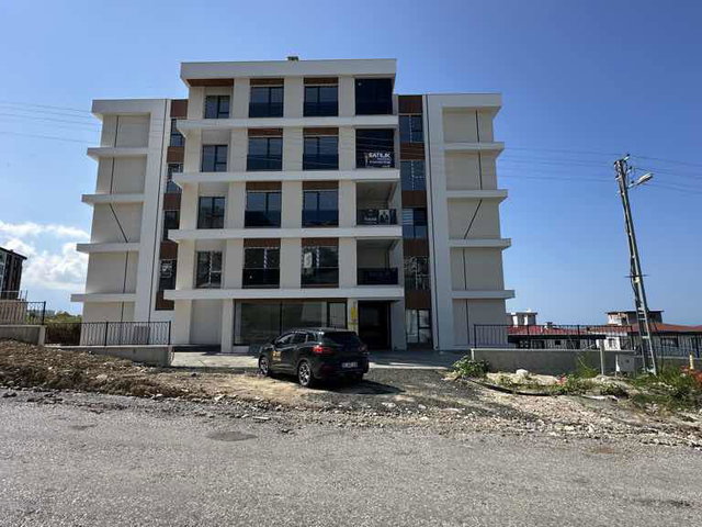 REMAX BARLAS GÜRLER'DEN DENİZ MANZARALI KİRALIK 2+1 SIFIR DAİRE