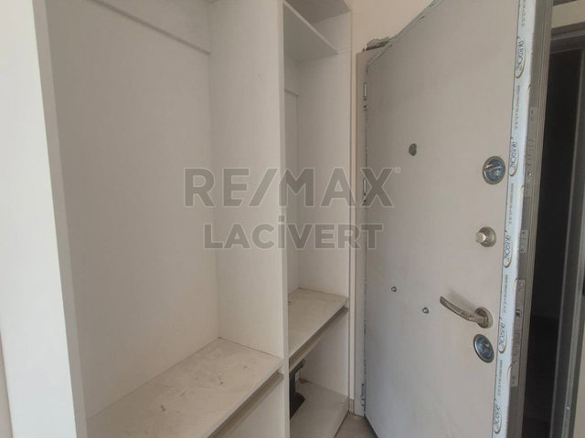 RE/MAX LACIVERT'TEN DADAŞKENT'TE SATILIK 1+1 DAIRE