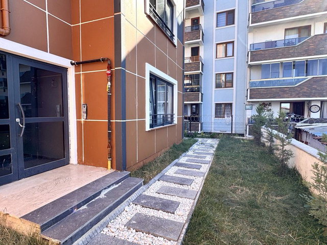 GÖLCÜK'DE PANORAMIK DENIZ MANZARALI SIFIR 2+1 SATILIK ARAKAT