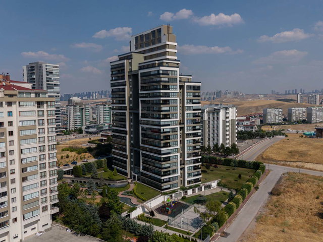 YAŞAMKENT MEGARON SİTESİNDE KİRALIK 4+1 DAIRE