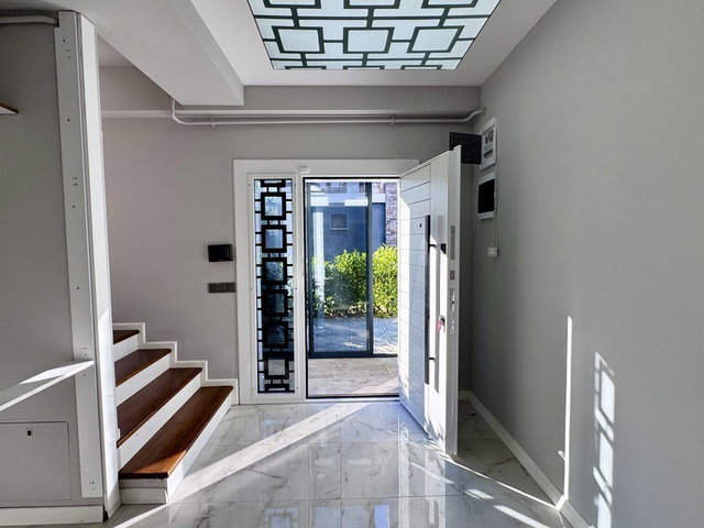 DEĞIRMENDERE ÖRCÜN'DE SITE İÇI SIFIR 4+1 SATILIK VILLA