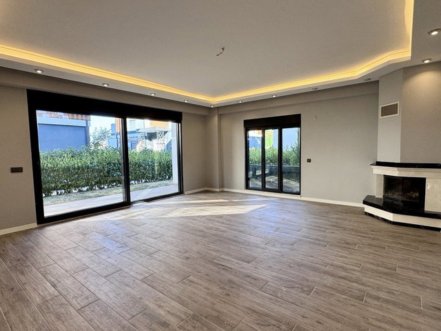 DEĞIRMENDERE ÖRCÜN'DE SITE İÇI SIFIR 4+1 SATILIK VILLA