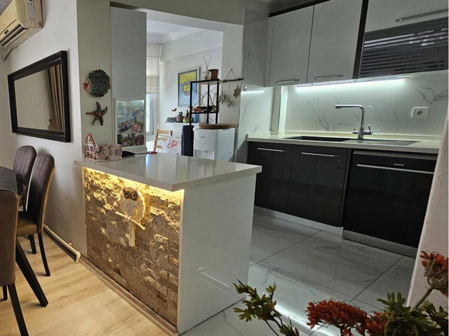 BALÇOVA EĞİTİM MAHALLESİ'NDE TADİLATLI, MASRAFSIZ 3+1