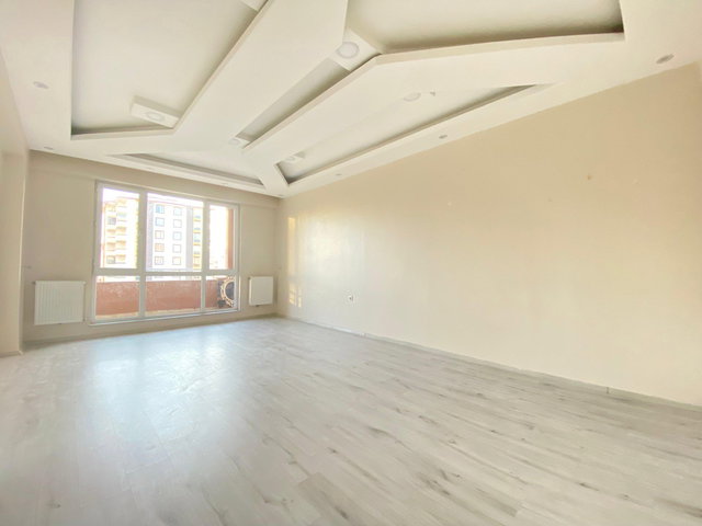 REMAX İLKE'DEN HİLALKENT'TE 3+1 SATILIK DAİRE