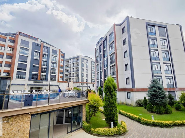 TUZLA VİZYONPARK DA BAHÇE KATI 2+1 82 M2