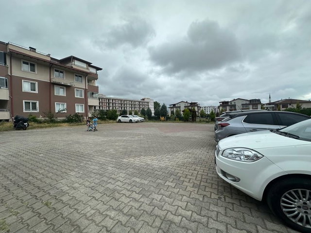 REMAX EXCELLLENCE UZUNÇİFTLİK MAH KİRALIK 130 M2 2+1 ARA KAT