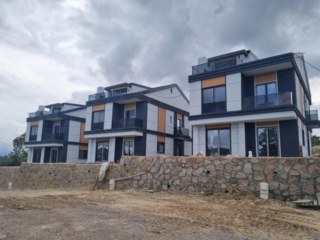 AKILLI EV SİSTEMLİ ORMAN MANZARALI 240 M² 5+1 MÜSTAKİL VİLLA