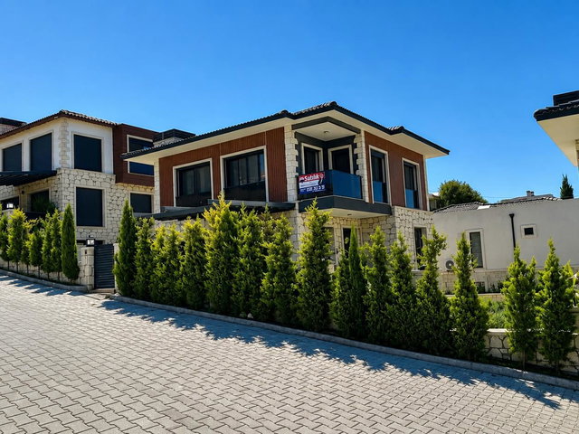 ÇEŞME OVACIK’TA 6+2 MÜSTAKİL VİLLA