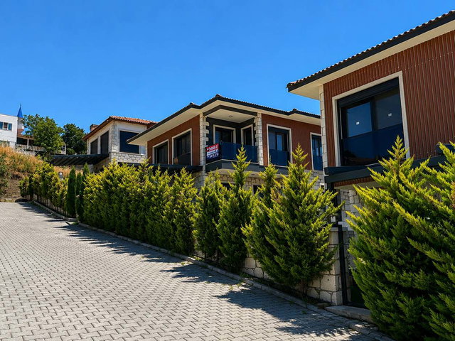 ÇEŞME OVACIK’TA 6+2 MÜSTAKİL VİLLA