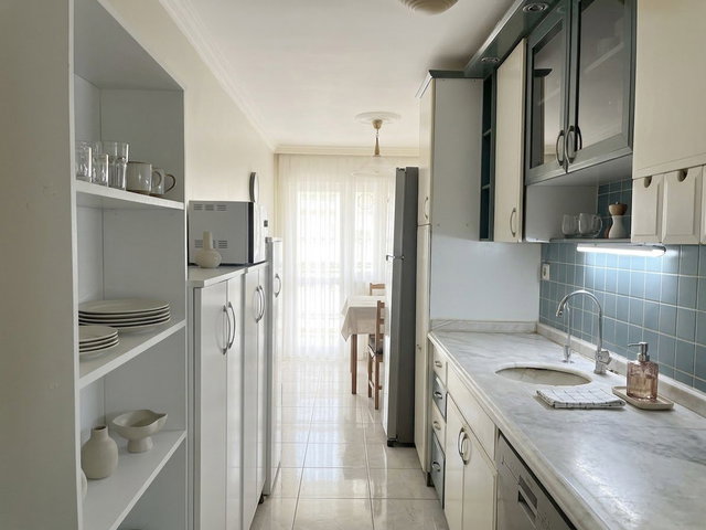 NERGİZ İZBAN’A YAKIN ÇİFT CEPHELİ ASANSÖRLÜ 3+1 SATILIK DAİRE
