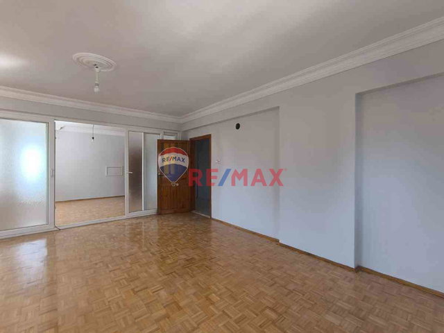 ANTALYA KONYAALTI AKKUYU MAHALLESİ KİRALIK ARAKAT 3+1 DAİRE