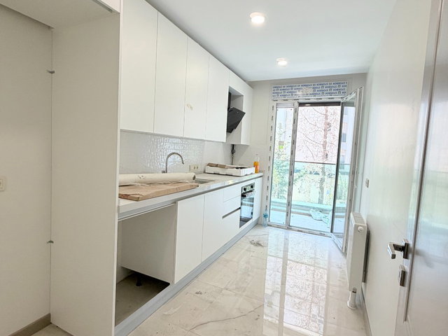 BAĞDAT CADDESI 'INE YAKIN 3+196M2BALKONLU1.KAT2026-FIRSAT