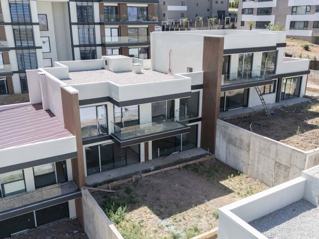 SOMM BEYTEPE 4+1 SATILIK KÖŞE VİLLA