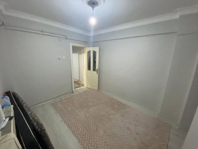 BEYOĞLU'NUN GÖZDE MAHALLESİ HACIAHMET'TE SATILIK 1+1 DAİRE