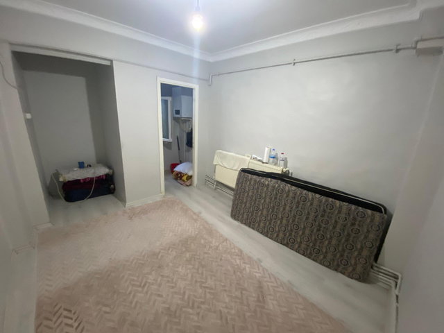 BEYOĞLU'NUN GÖZDE MAHALLESİ HACIAHMET'TE SATILIK 1+1 DAİRE