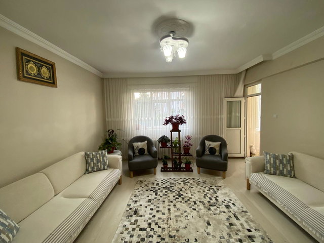 REMAX ARTIS'TEN ŞÜKRÜPAŞA'DA SATILIK 3+1 DAIRE