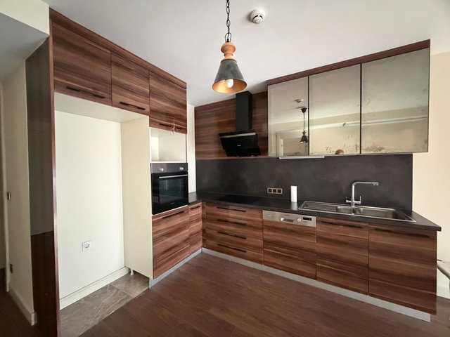 VALİDEBAĞ KONAKLARI 1+1 -68M2