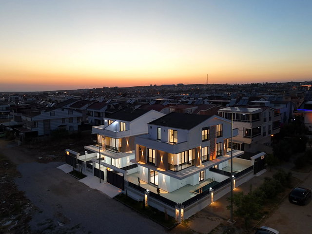 DİDİM EFELER’DE SIFIR 4+1 VİLLA | 170 M² NET | HAVUZLU | 4 CEPHE