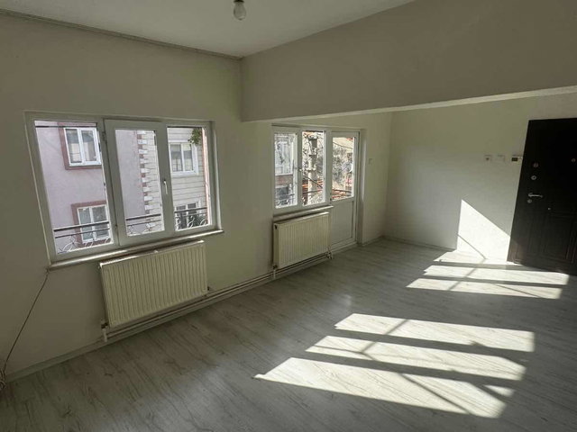 ALİ HİKMET PAŞA MAH.’DE 1+1 KİRALIK DAİRE | BALKONLU, KOMBİLİ, BOŞ