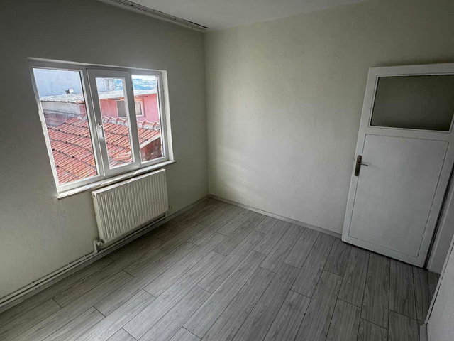 ALİ HİKMET PAŞA MAH.’DE 1+1 KİRALIK DAİRE | BALKONLU, KOMBİLİ, BOŞ