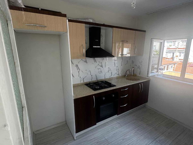 ALİ HİKMET PAŞA MAH.’DE 1+1 KİRALIK DAİRE | BALKONLU, KOMBİLİ, BOŞ