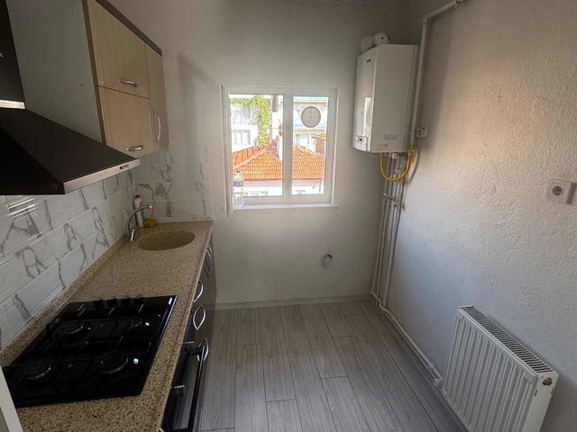 ALİ HİKMET PAŞA MAH.’DE 1+1 KİRALIK DAİRE | BALKONLU, KOMBİLİ, BOŞ