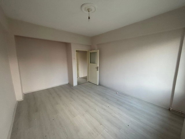 REMAX ARTIS'DEN YENIŞEHIR'DE KIRALIK 2+1 DAIRE