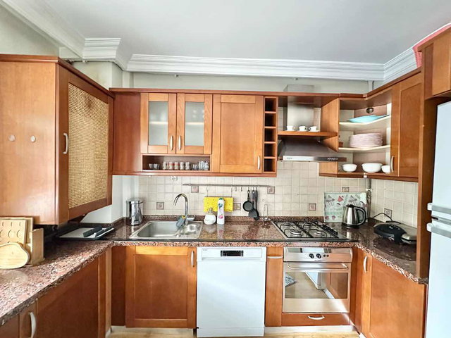 REMAX LEON I ATAEVLER CUMHURİYET MAH EŞYALI KİRALIK 3+1 DAİRE