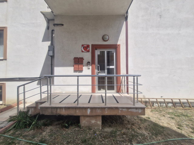 REMAX NATURALDEN SİTE İÇERİSİNDE 2+1 FULL EŞYALI KİRALIK DAİRE