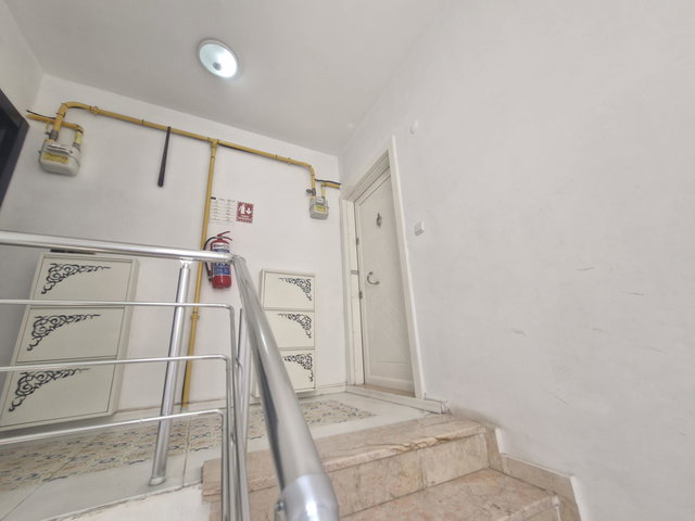REMAX NATURALDEN SİTE İÇERİSİNDE 2+1 FULL EŞYALI KİRALIK DAİRE