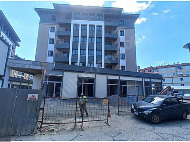 REMAX NATURAL'DAN GÖLCÜK MERKEZ'DE TOKİ'DEN SATILIK 2+1