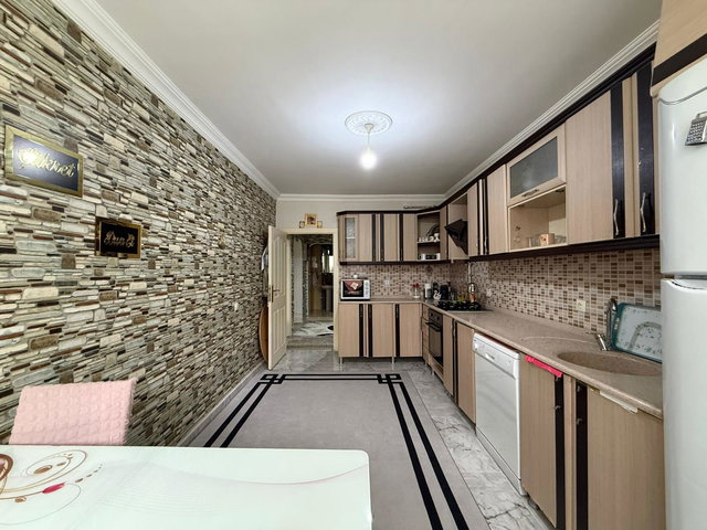 REMAX ILKE'DEN HİLALKENT'TE 3+1 SATILIK BODRUM DAİRE
