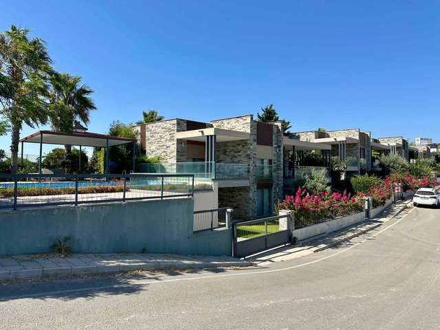 YALIKAVAK GÖKÇEBEL ALYSIA EVLERİ 7+2 408 M² ÖZEL HAVUZLU DENİZ MANZARALI VILLA