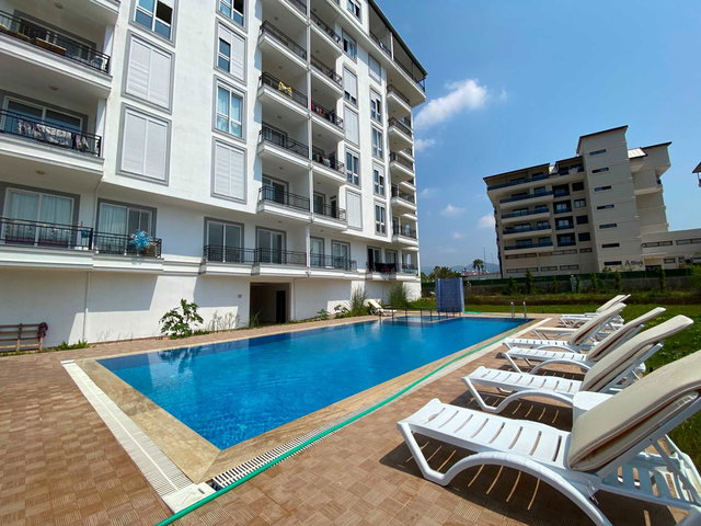 AVM’NİN HEMEN YANINDA | 1. KAT | HAVUZ CEPHE | 1+1 KİRALIK