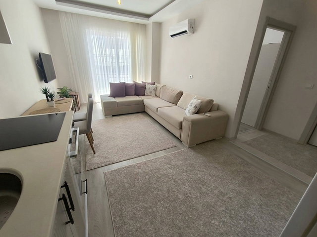 AVM’NİN HEMEN YANINDA | 1. KAT | HAVUZ CEPHE | 1+1 KİRALIK