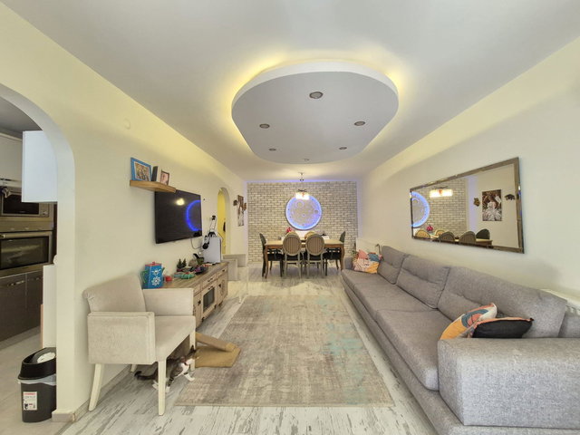 28 BOSTANLI İZBANA YAKIN 3+1 BAHÇE KATI SATILIK DAİRE