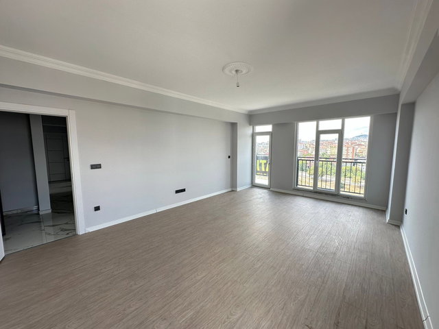 PENDİK’TE GÜVENLİKLİ SİTE İÇERİSİNDE SATILIK SIFIR FIRSAT 3+1 DAİRE