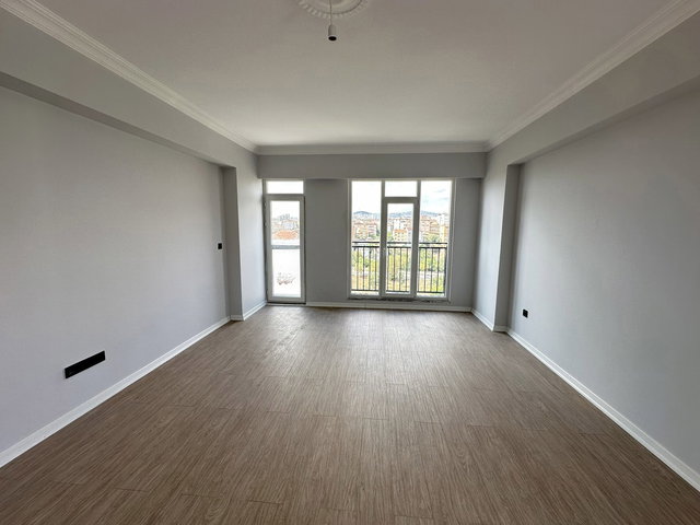 PENDİK’TE GÜVENLİKLİ SİTE İÇERİSİNDE SATILIK SIFIR FIRSAT 3+1 DAİRE