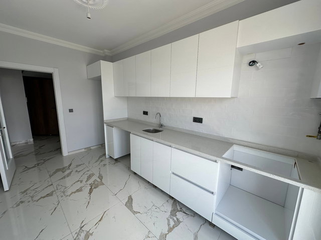PENDİK’TE GÜVENLİKLİ SİTE İÇERİSİNDE SATILIK SIFIR FIRSAT 3+1 DAİRE