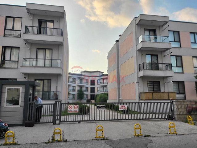 MİTHATPAŞA'DA ARAKAT, ASANSÖRLÜ, GÜVENLİKLİ SİTE İÇİ 1+1 KİRALIK DAİRE