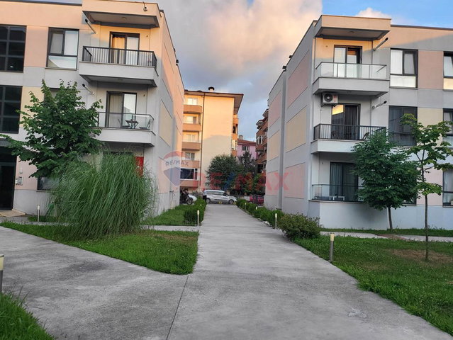 MİTHATPAŞA'DA ARAKAT, ASANSÖRLÜ, GÜVENLİKLİ SİTE İÇİ 1+1 KİRALIK DAİRE