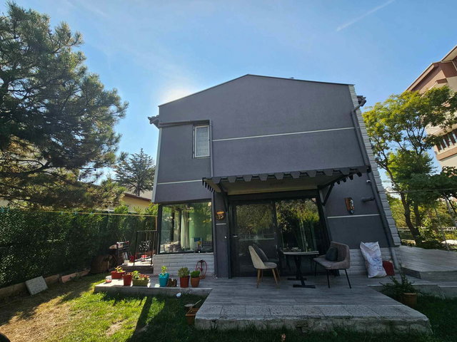 İLKYERLEŞİMDE 250 M2 BAHÇELİ MÜSTAKİL 3+1 KİRALIK