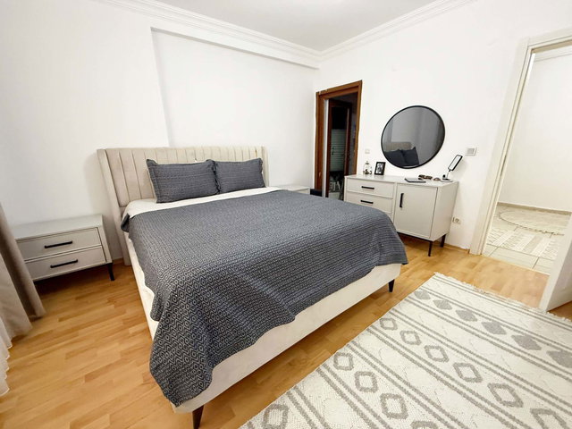 CUMHURİYET'TE BEYGAH PAZARI YANINDA KREDİYE UYGUN 3+1 DAİRE!