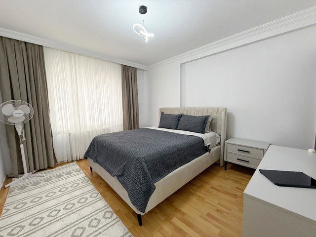 CUMHURİYET'TE BEYGAH PAZARI YANINDA KREDİYE UYGUN 3+1 DAİRE!