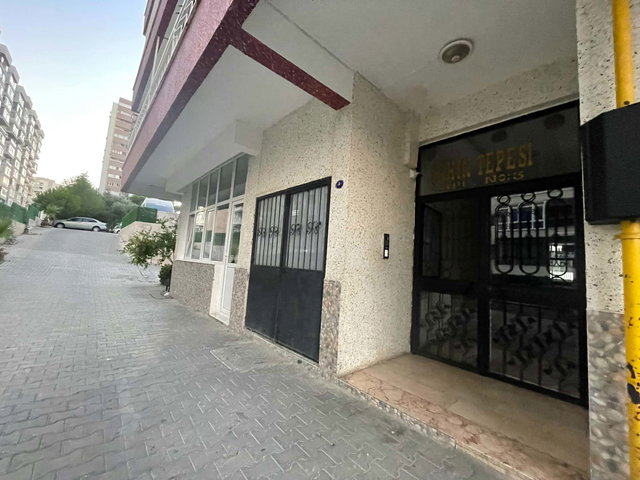 İZMIR BAYRAKLI'DA 3+1 SATILIK DAIRE
