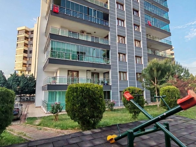 REMAX'TAN GÜZELYURT MAHALLESİNDE SATILIK 3+1 DAİRE