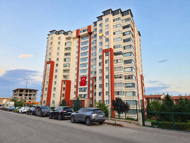 EMRE KOÇ REMAX - ASTIM ELITKENT 3+1 SATILIK DAIRE - HAVUZLU SITE